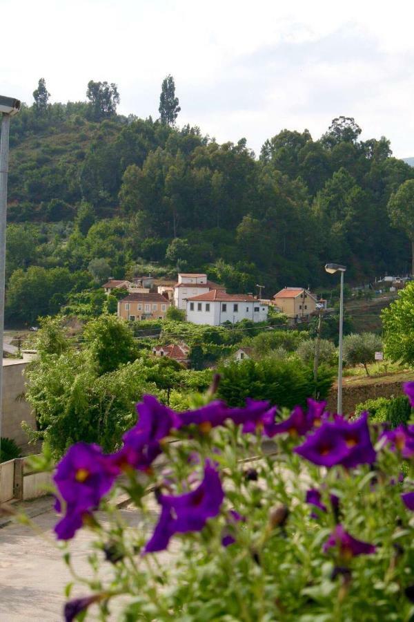 Casa No Douro Guest House เมเซาฟริโอ ภายนอก รูปภาพ